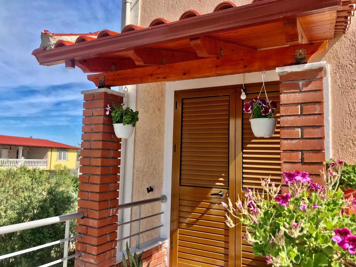 Vila Arlind Hotel Vlore Exterior photo