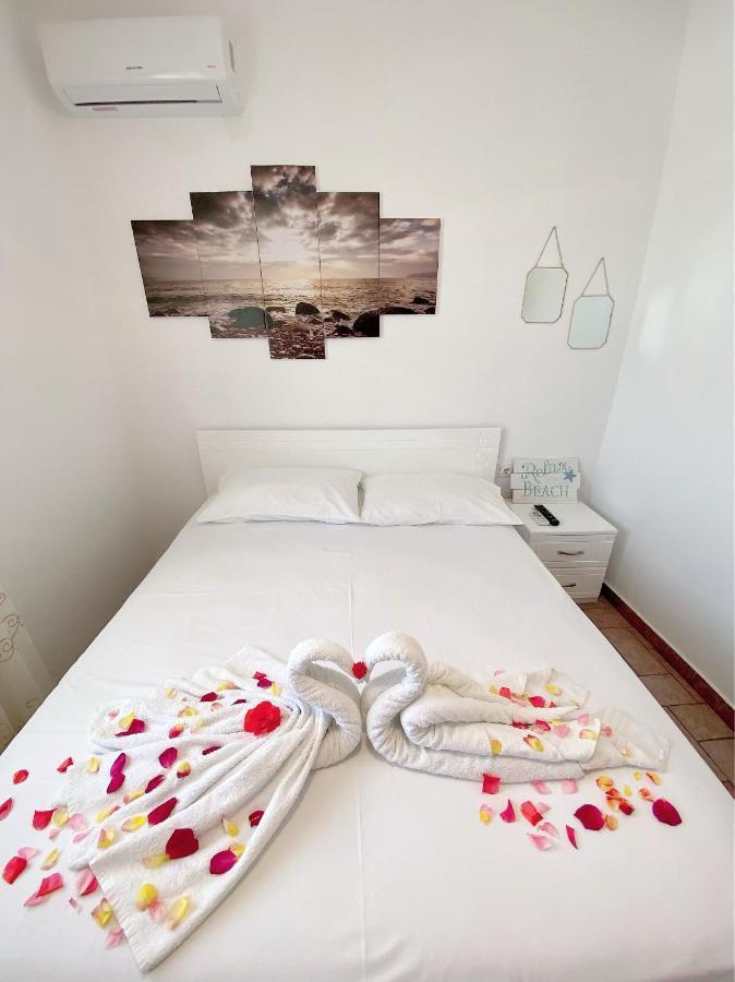 Vila Arlind Hotel Vlore Exterior photo