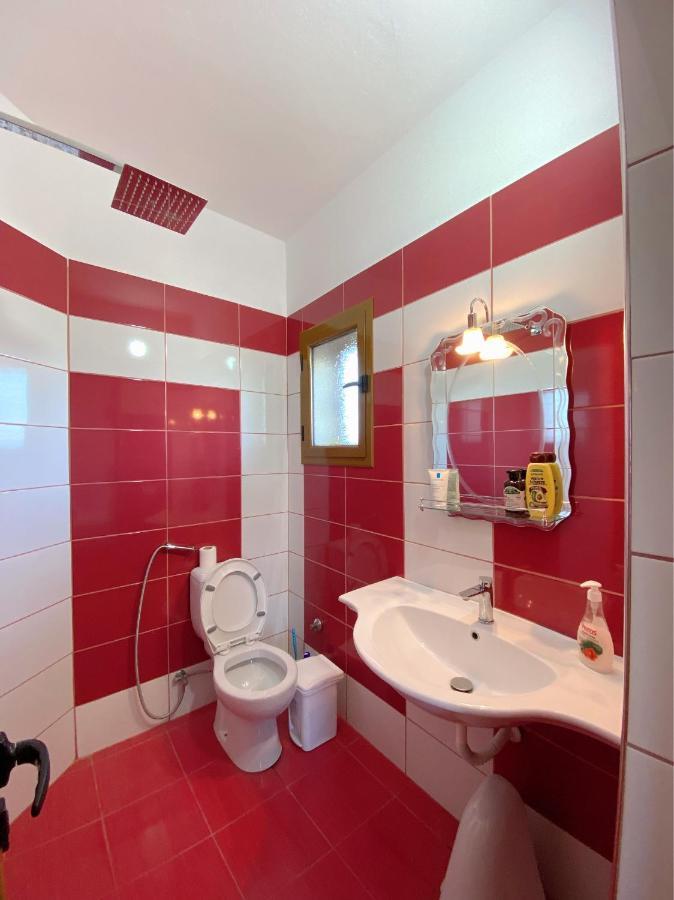 Vila Arlind Hotel Vlore Exterior photo